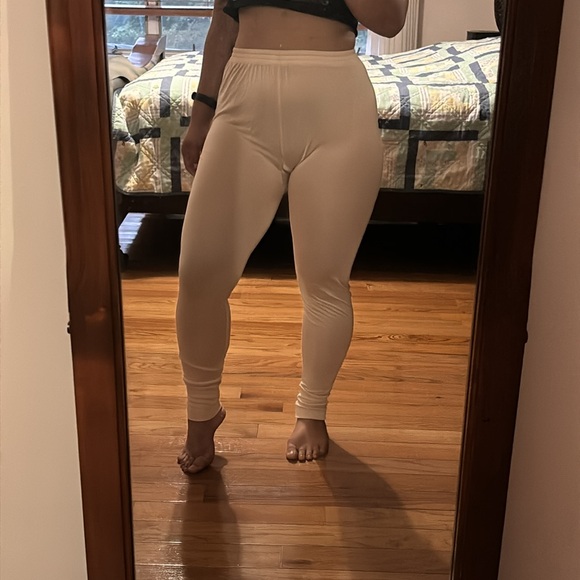{VTG} Nude Silk Leggings - Picture 8 of 8